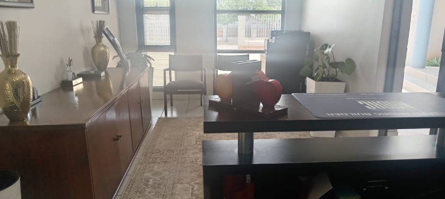 Commercial Property for Sale in Flamwood North West